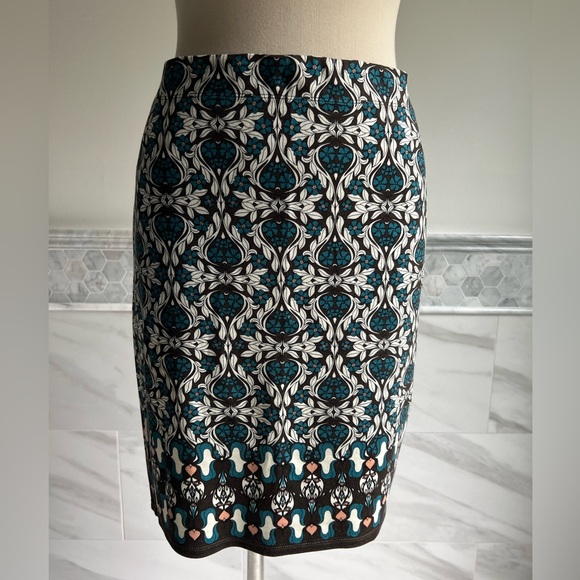 Sophie Max Floral Print Torques Brown White Stretch Skirt Sz M - Picture 2 of 10